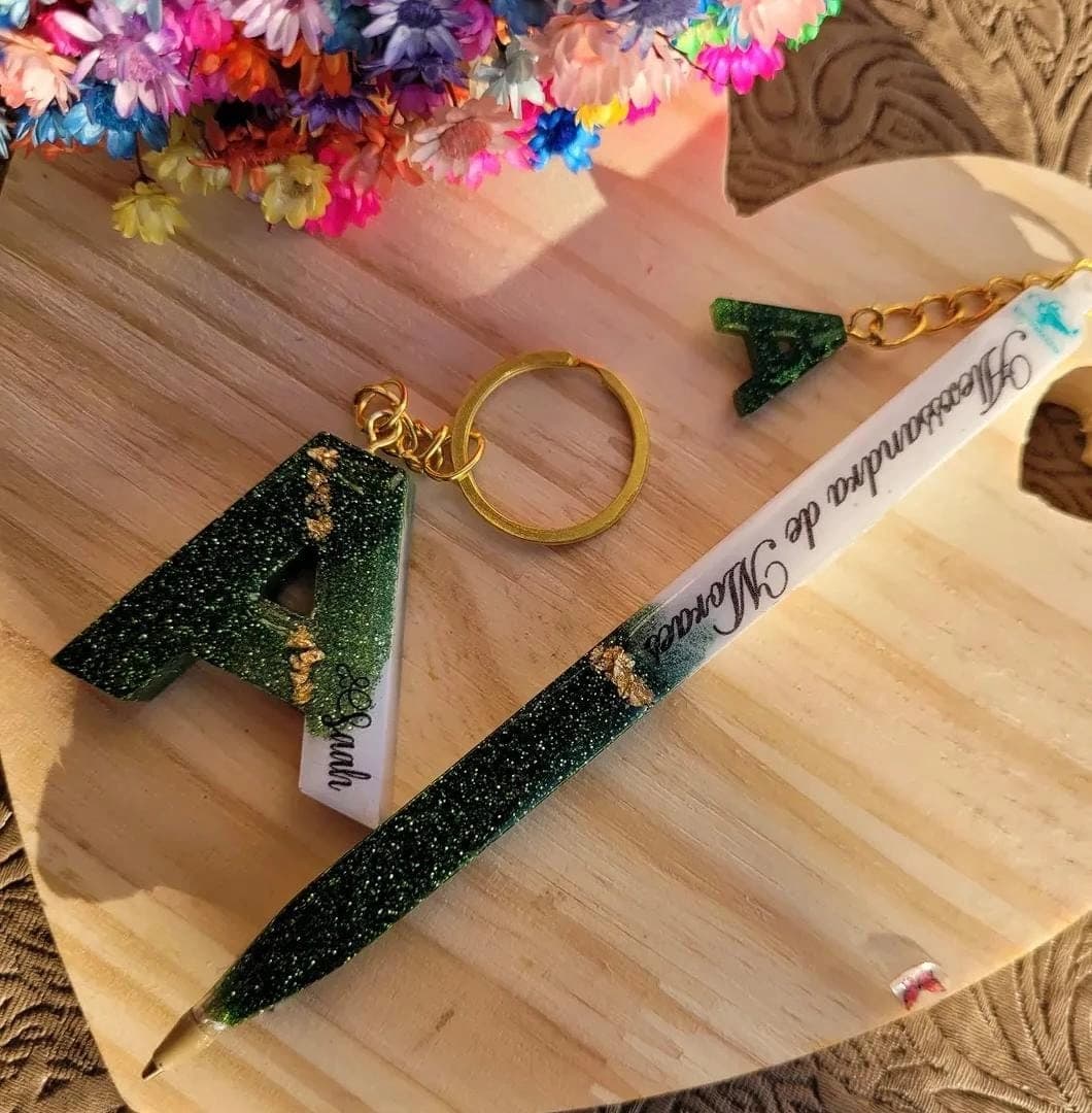 Caneta personalizada com acabamento em resina