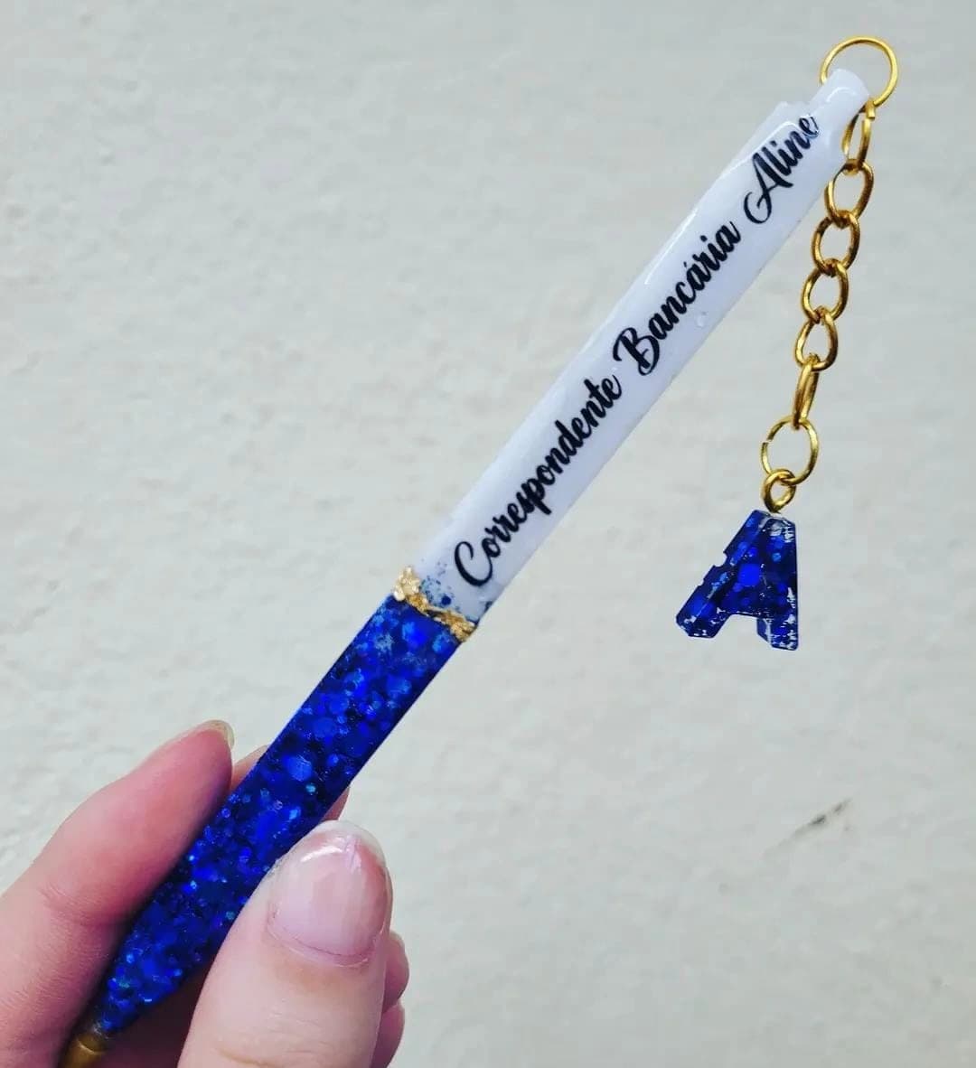 Caneta personalizada com acabamento em resina